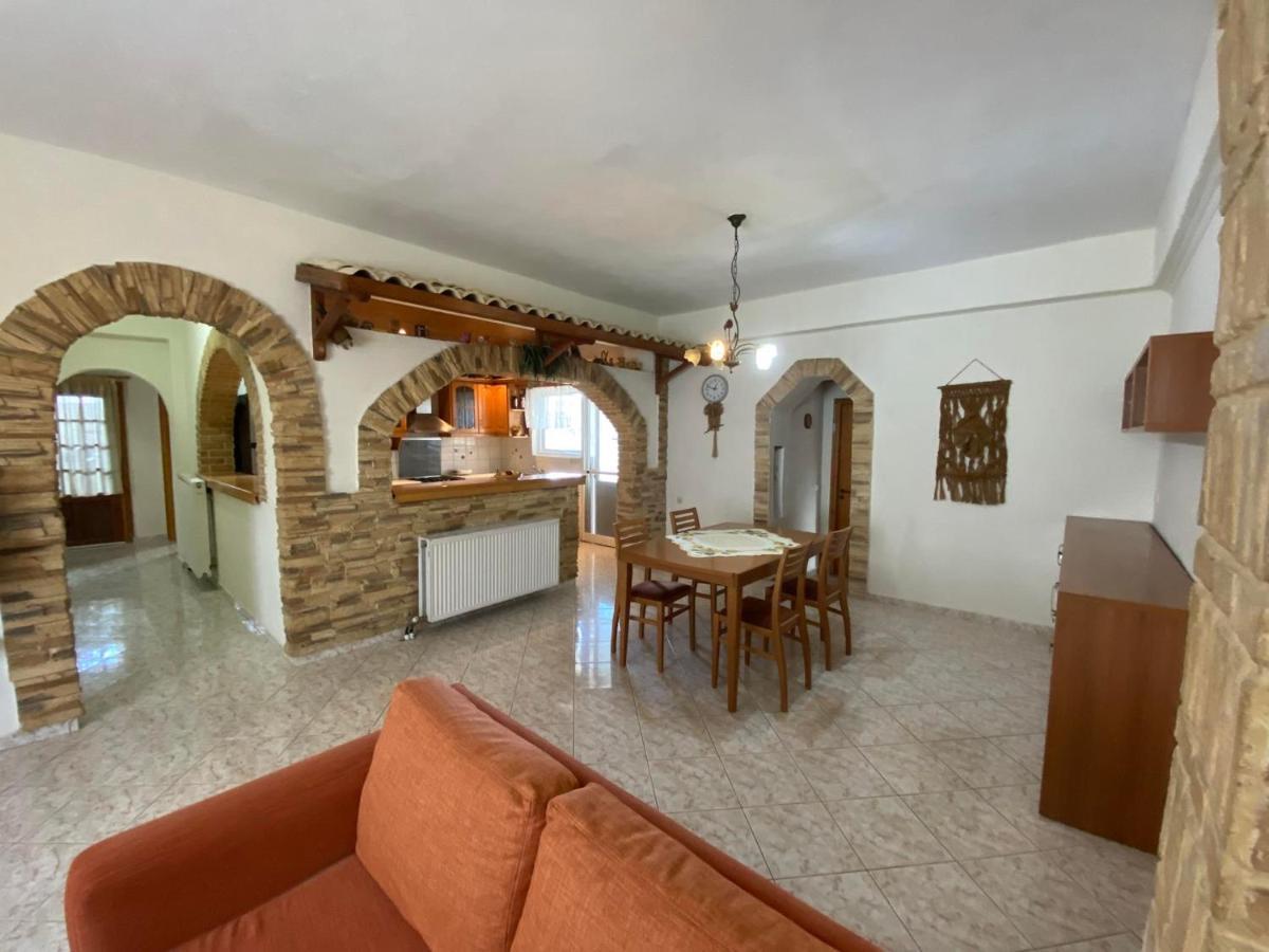 Villa Theo Marathias  Bagian luar foto