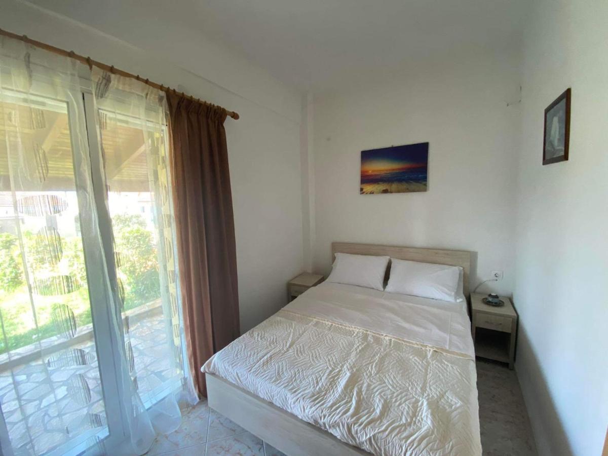 Villa Theo Marathias  Bagian luar foto