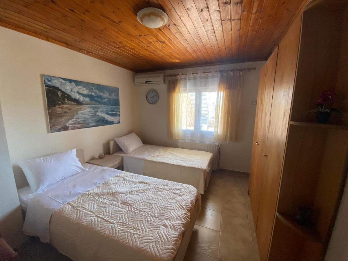 Villa Theo Marathias  Bagian luar foto