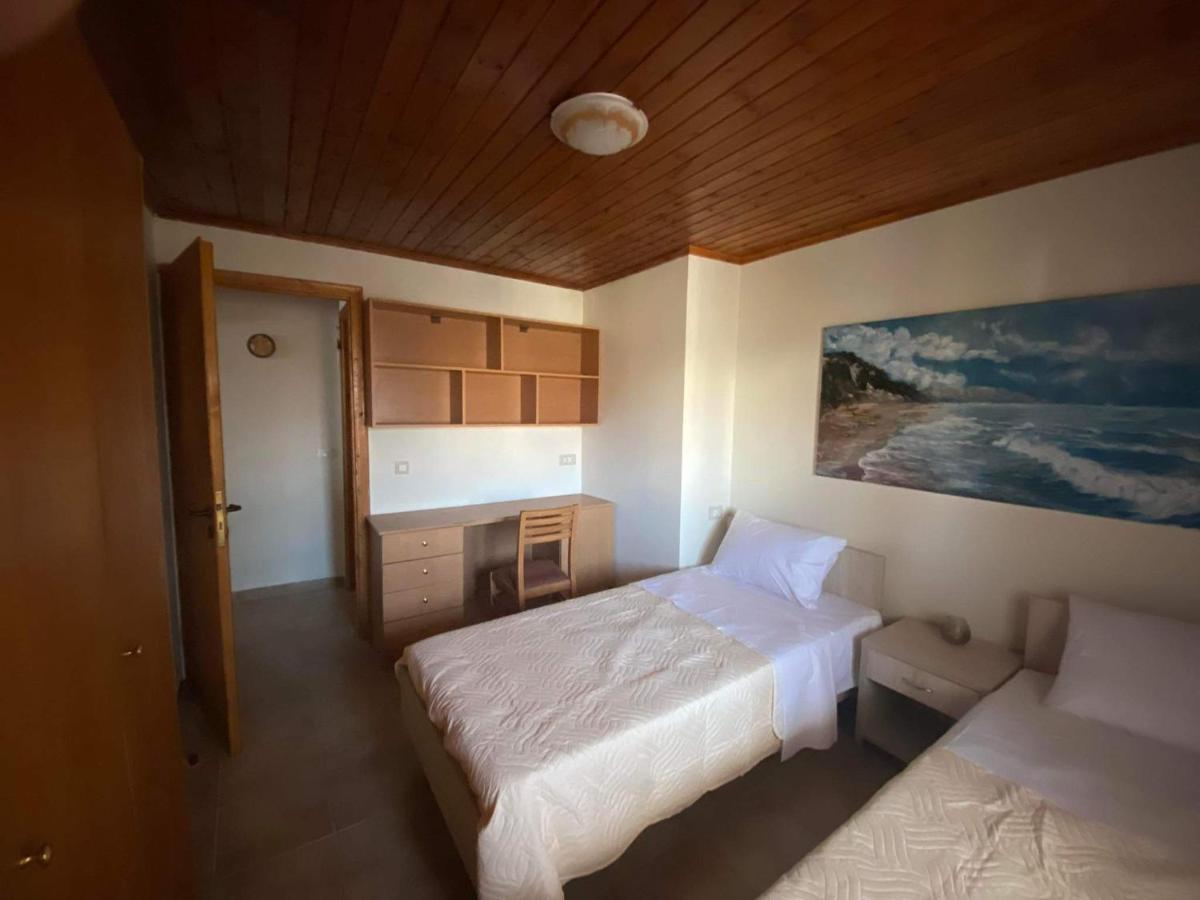 Villa Theo Marathias  Bagian luar foto
