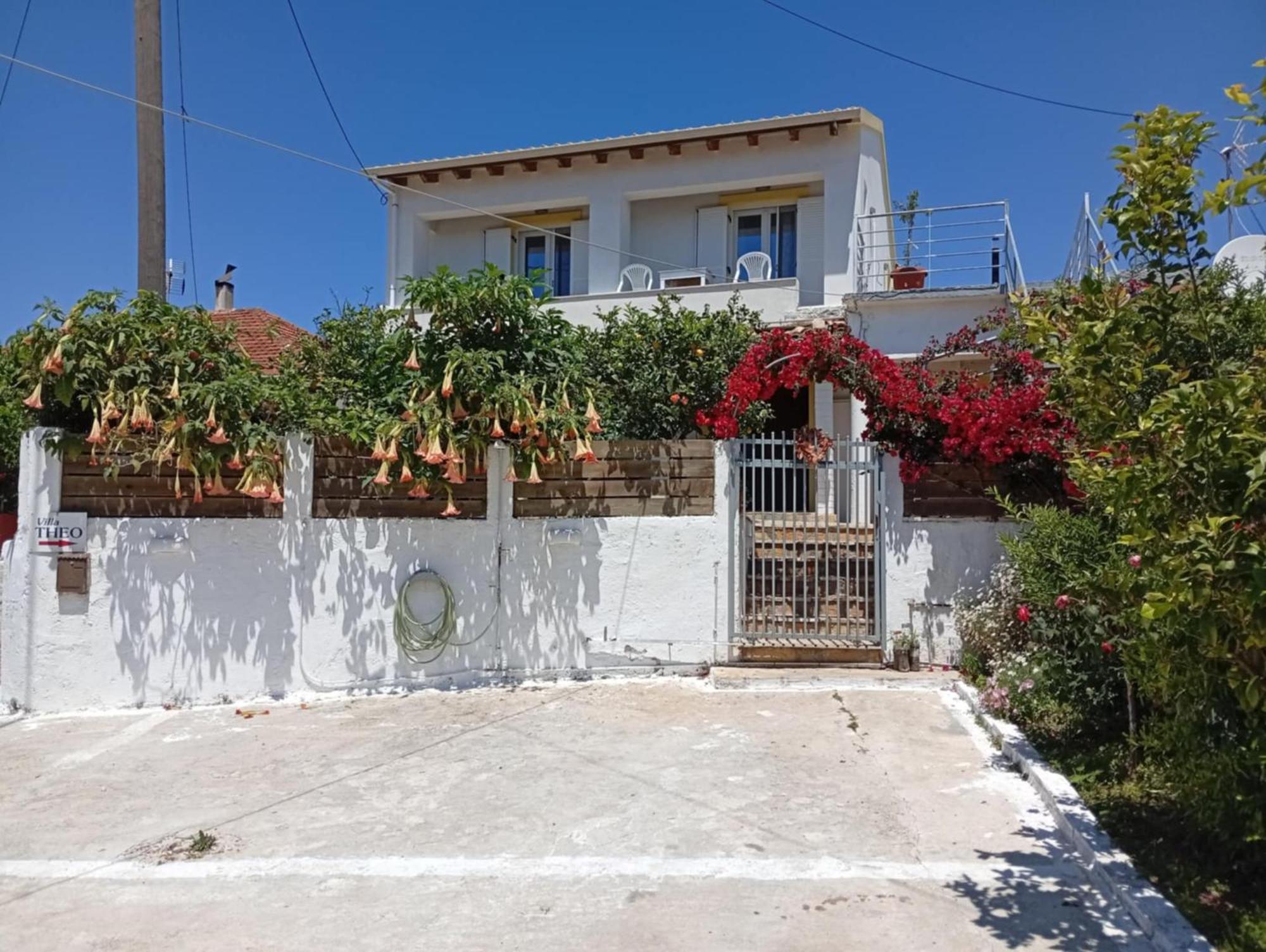 Villa Theo Marathias  Bagian luar foto